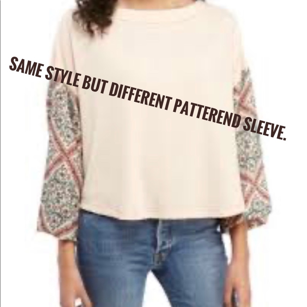 3 for 15!❤️Cream top with print bubble sleeve